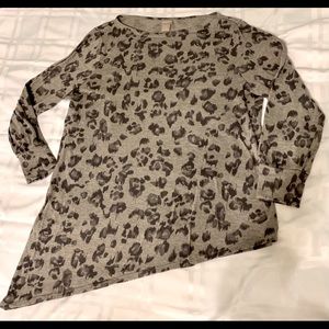 Chico’s size 2 Asymmetrical hemline Shirt